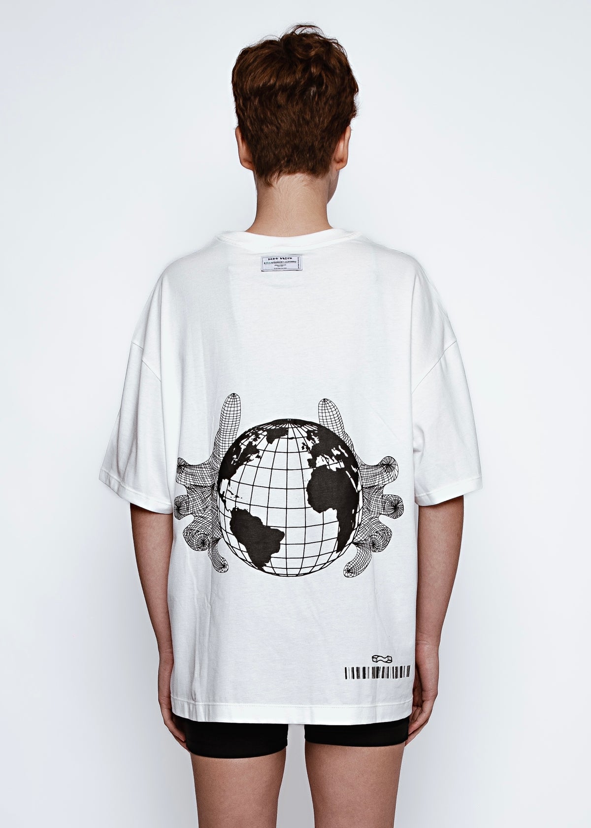 CAMISETA OVERSIZED WORLD